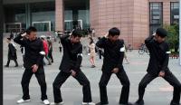 【中英双语】各国网友讨论：你在大学期间的糗事